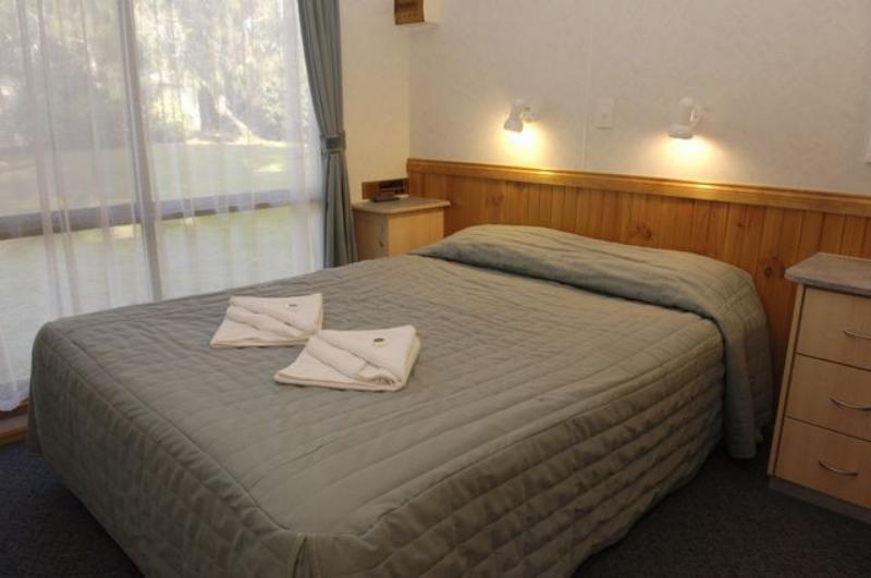 Отель Crystal Brook Tourist Park Doncaster East Экстерьер фото