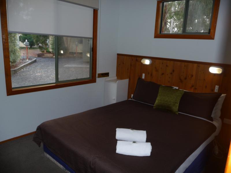 Отель Crystal Brook Tourist Park Doncaster East Экстерьер фото
